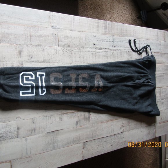 Victoria's Secret Pants - Victoria Secret sweatpants, size Small, NWT